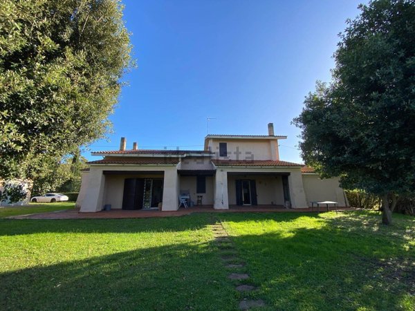 casa indipendente in vendita a Grosseto in zona Roselle