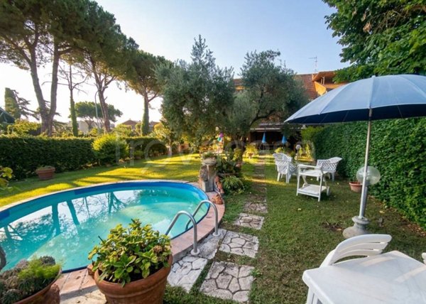 casa indipendente in vendita a Grosseto in zona Poggio Cavallo
