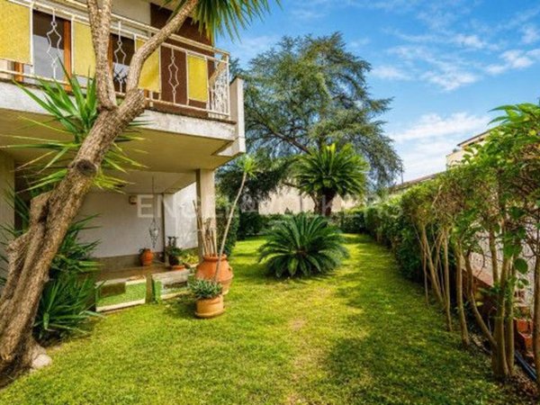 casa indipendente in vendita a Grosseto in zona Stadio