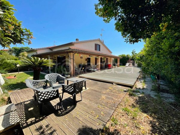 casa indipendente in vendita a Grosseto in zona Marina di Grosseto