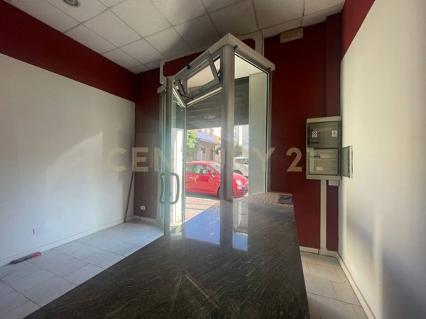 locale commerciale in vendita a Grosseto in zona Centro Città