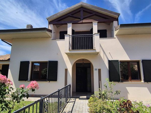 casa indipendente in vendita a Grosseto