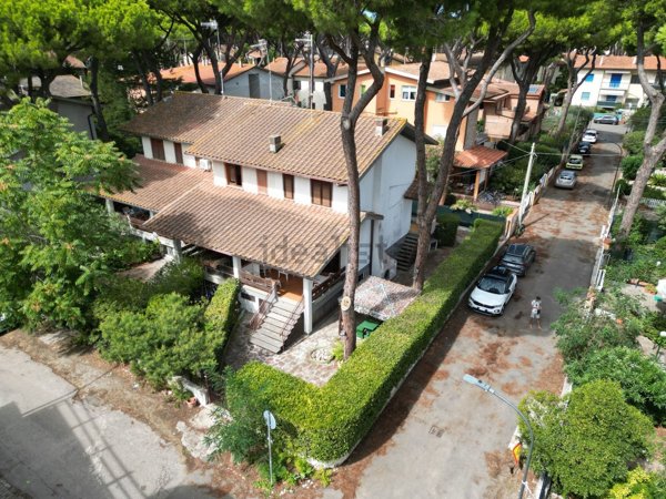casa indipendente in vendita a Grosseto in zona Marina di Grosseto
