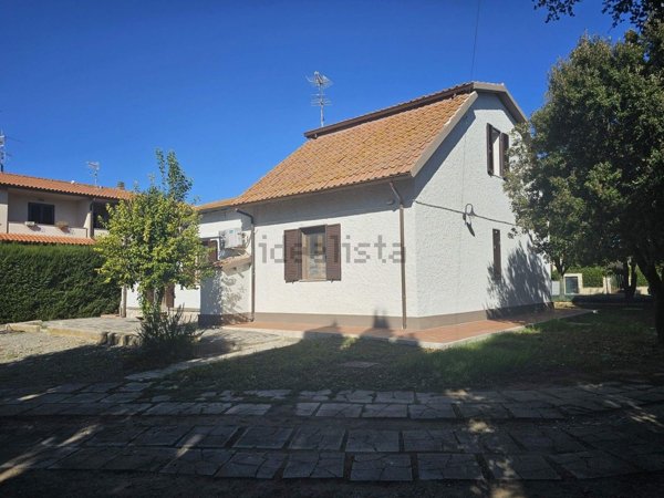 casa indipendente in vendita a Grosseto in zona Santa Maria di Rispescia