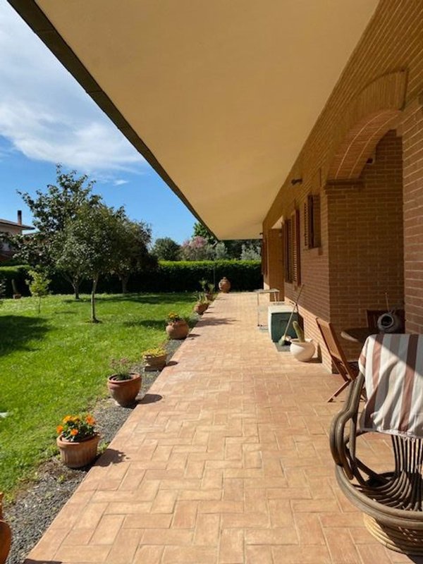 casa indipendente in vendita a Grosseto in zona Santa Maria di Rispescia