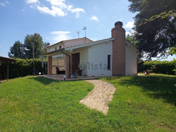 casa indipendente in vendita a Grosseto in zona Braccagni
