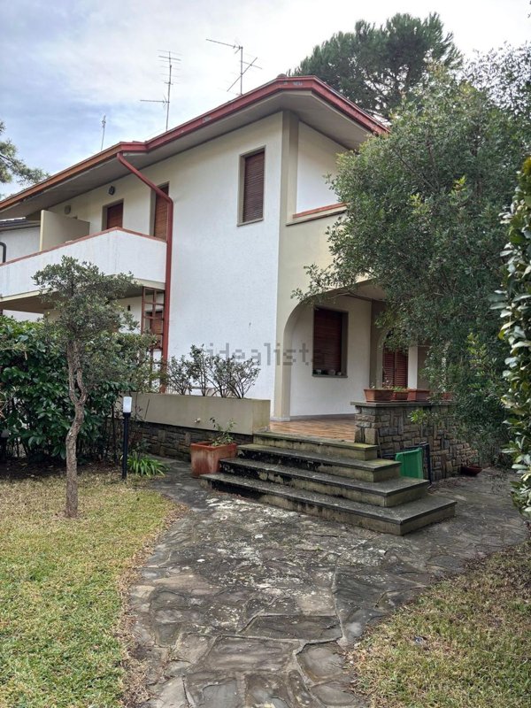 casa indipendente in vendita a Grosseto in zona Principina a Mare