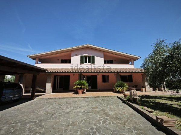 casa indipendente in vendita a Grosseto in zona Alberese