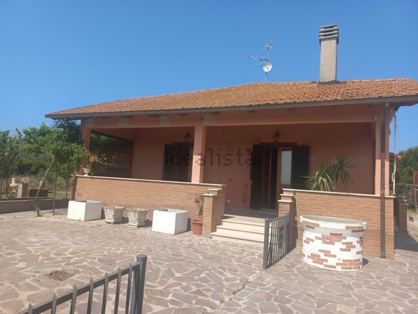 casa indipendente in vendita a Grosseto in zona Principina a Terra