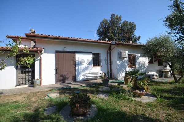 casa indipendente in vendita a Grosseto in zona Casalecci
