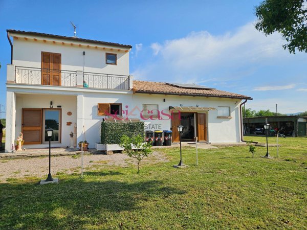 casa indipendente in vendita a Grosseto in zona Roselle