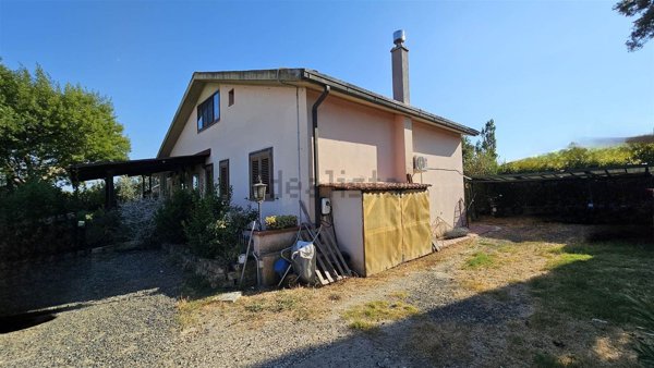 casa indipendente in vendita a Grosseto in zona Braccagni