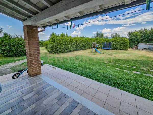 casa indipendente in vendita a Grosseto in zona Braccagni