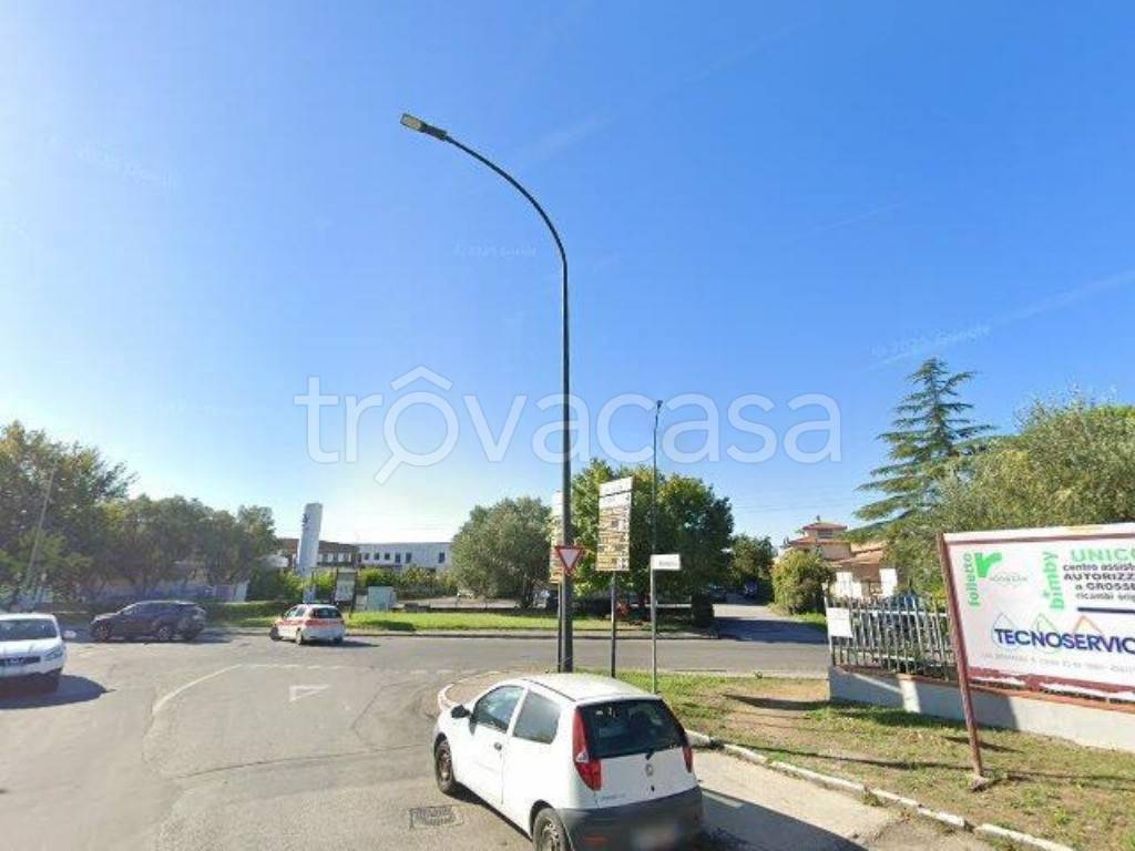 locale commerciale in vendita a Grosseto
