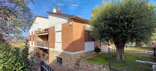 casa indipendente in vendita a Grosseto in zona Istia d'Ombrone-Le Stiacciole