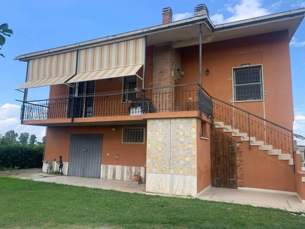 casa indipendente in vendita a Grosseto