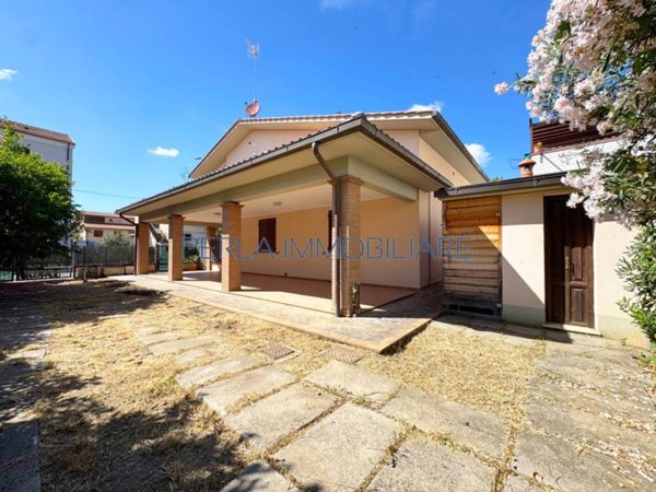 casa indipendente in vendita a Grosseto in zona Stazione