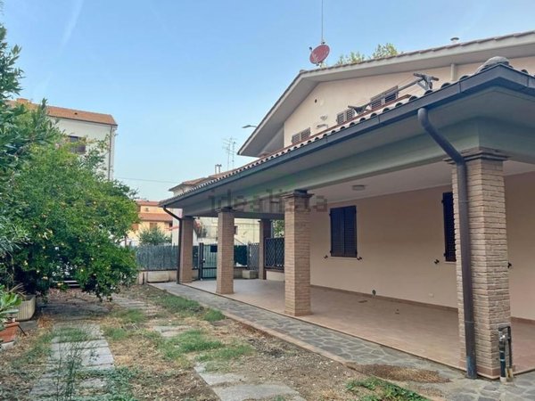 casa indipendente in vendita a Grosseto in zona Orcagna