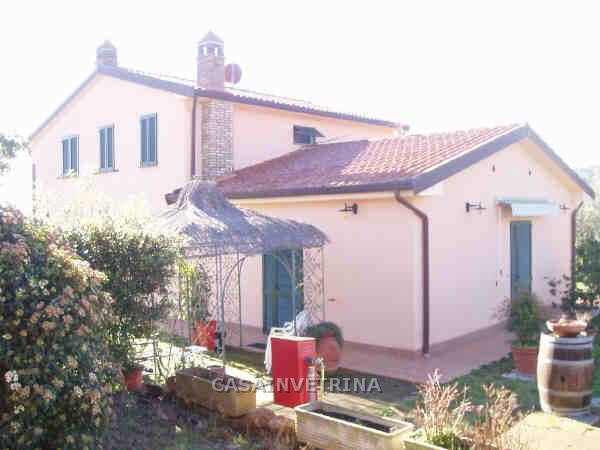 casa indipendente in vendita a Grosseto in zona Roselle