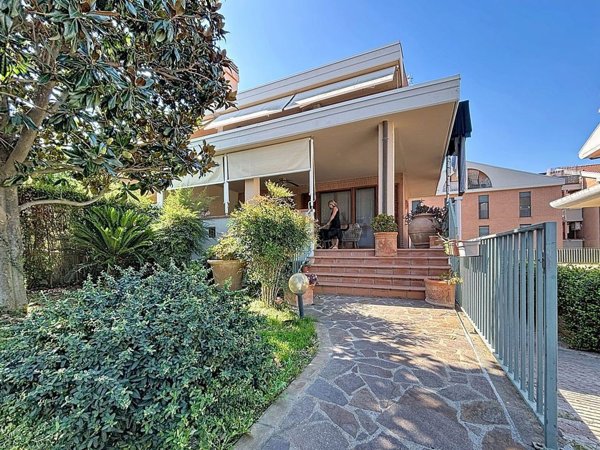 casa indipendente in vendita a Grosseto in zona Orcagna