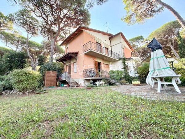 casa indipendente in vendita a Grosseto in zona Principina a Mare