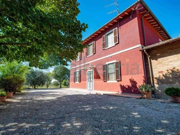casa indipendente in vendita a Grosseto in zona Braccagni