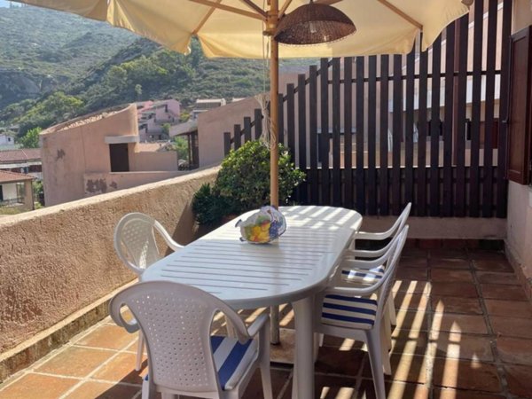 appartamento in vendita ad Isola del Giglio in zona Giglio Campese