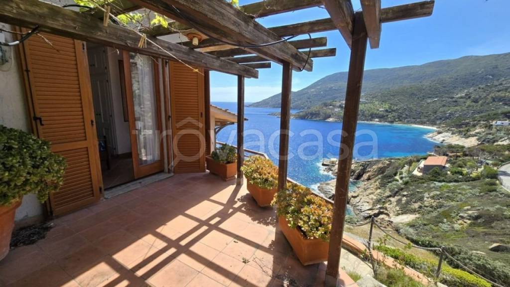 appartamento in vendita ad Isola del Giglio