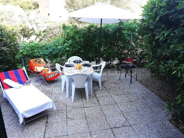 appartamento in vendita ad Isola del Giglio in zona Giglio Campese