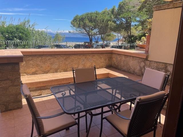 appartamento in vendita ad Isola del Giglio