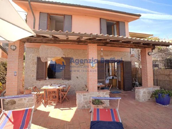 casa indipendente in vendita ad Isola del Giglio