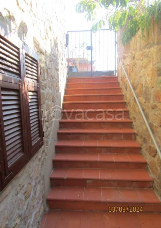 appartamento in vendita ad Isola del Giglio in zona Giglio Castello