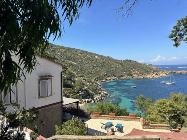 casa indipendente in vendita ad Isola del Giglio
