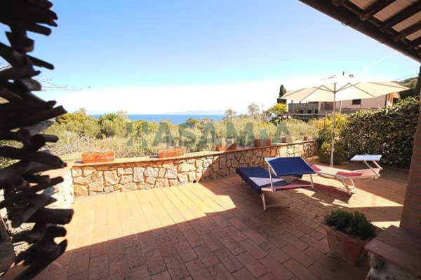 casa indipendente in vendita ad Isola del Giglio in zona Giglio Porto