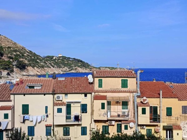 appartamento in vendita ad Isola del Giglio in zona Giglio Porto
