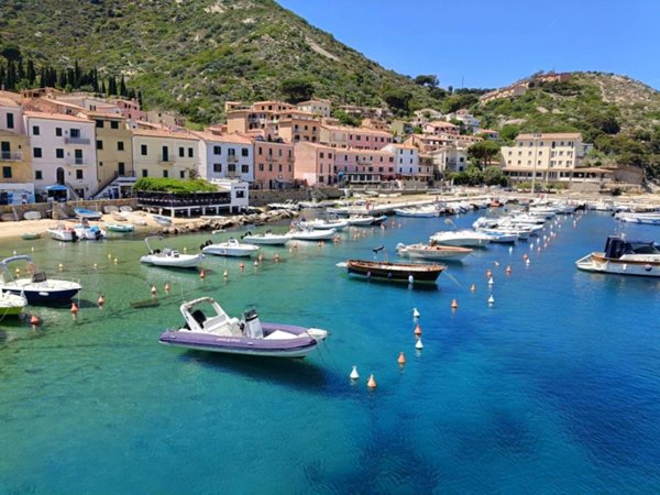 appartamento in vendita ad Isola del Giglio in zona Giglio Porto