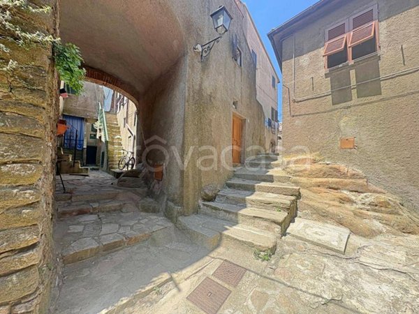 appartamento in vendita ad Isola del Giglio in zona Giglio Castello