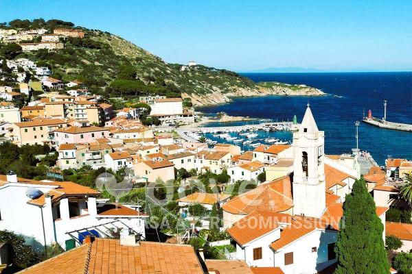 appartamento in vendita ad Isola del Giglio