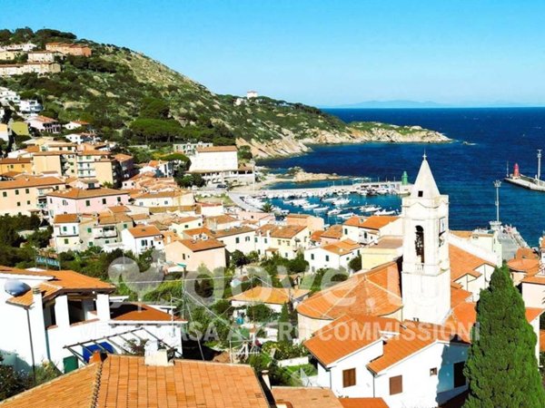 appartamento in vendita ad Isola del Giglio in zona Giglio Porto