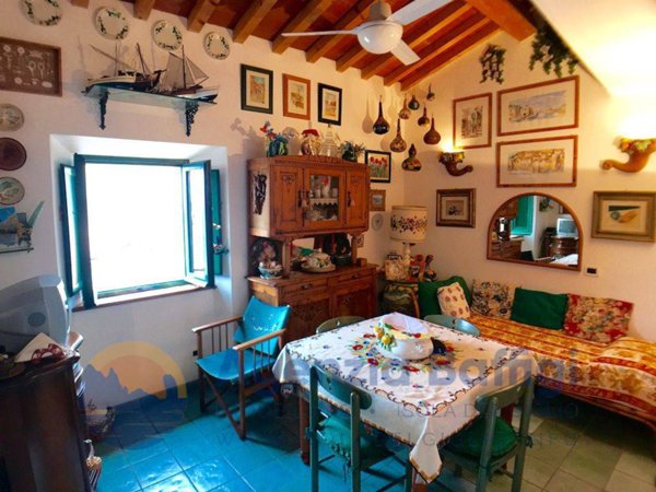 appartamento in vendita ad Isola del Giglio in zona Giglio Castello