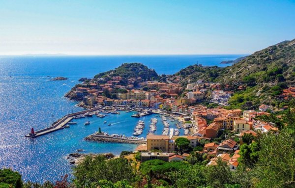 appartamento in vendita ad Isola del Giglio in zona Giglio Campese