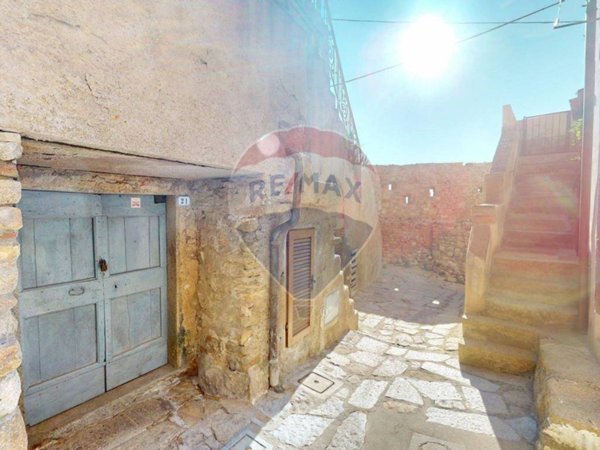 appartamento in vendita ad Isola del Giglio in zona Giglio Castello