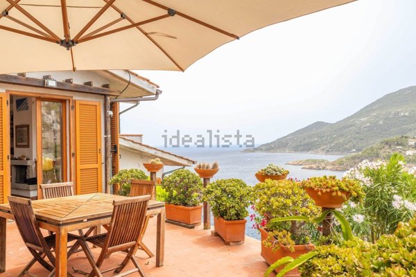 appartamento in vendita ad Isola del Giglio