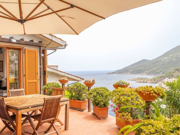 casa indipendente in vendita ad Isola del Giglio