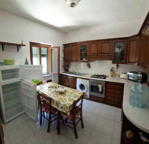 appartamento in vendita ad Isola del Giglio in zona Giglio Porto