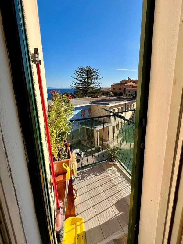 appartamento in vendita ad Isola del Giglio in zona Giglio Porto