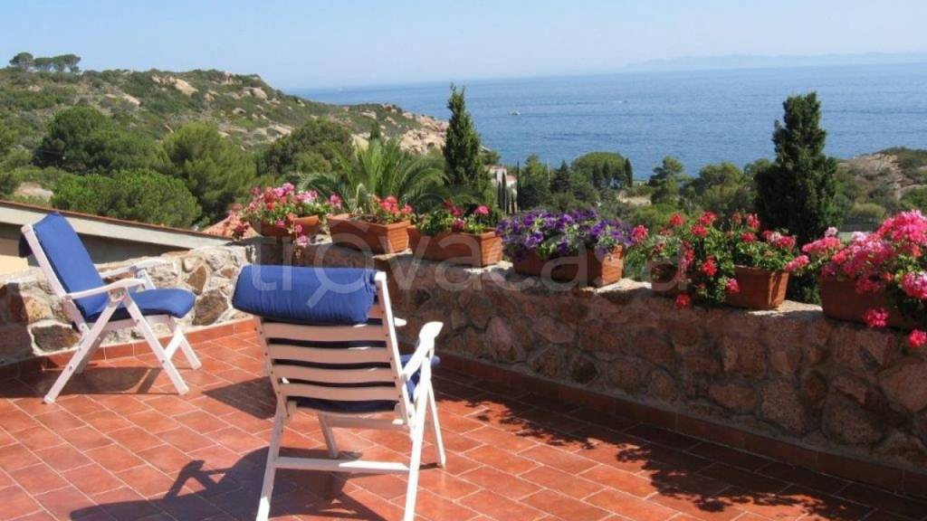 casa indipendente in vendita ad Isola del Giglio