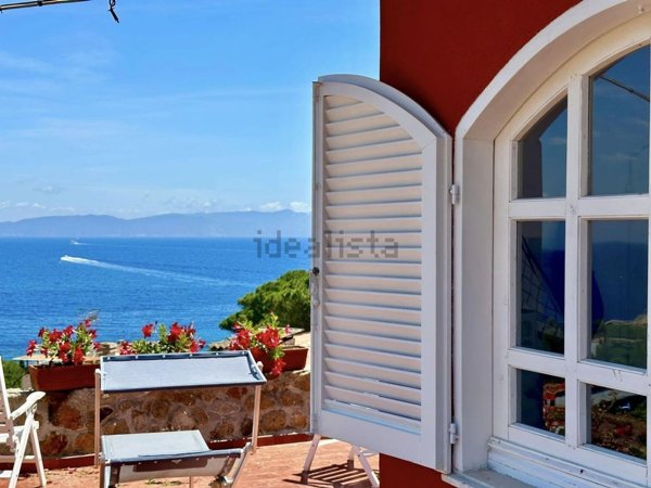 appartamento in vendita ad Isola del Giglio