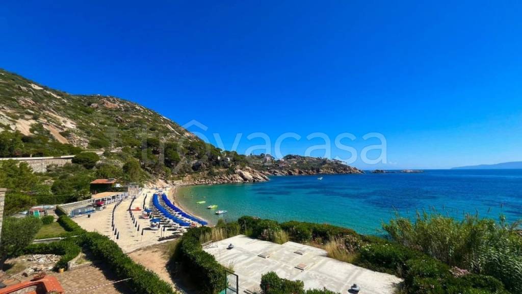 appartamento in vendita ad Isola del Giglio in zona Giglio Porto