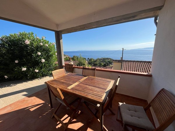 casa indipendente in vendita ad Isola del Giglio